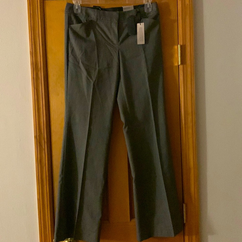 NWT Express design studio editor flare leg low rise size 8